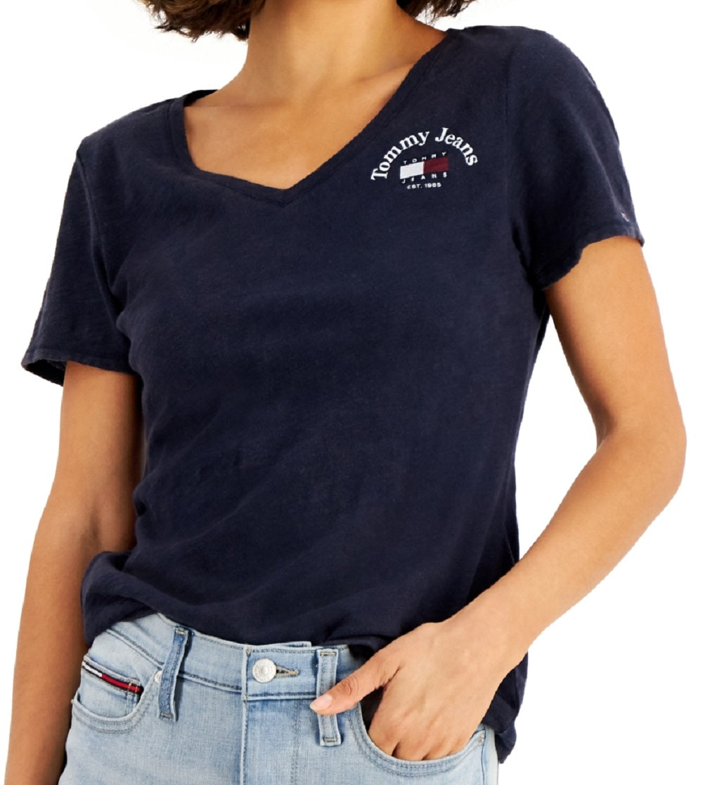 Camiseta Tommy Jeans Feminina de Algodão com Gola V e Logotipo Azul Tamanho X-G