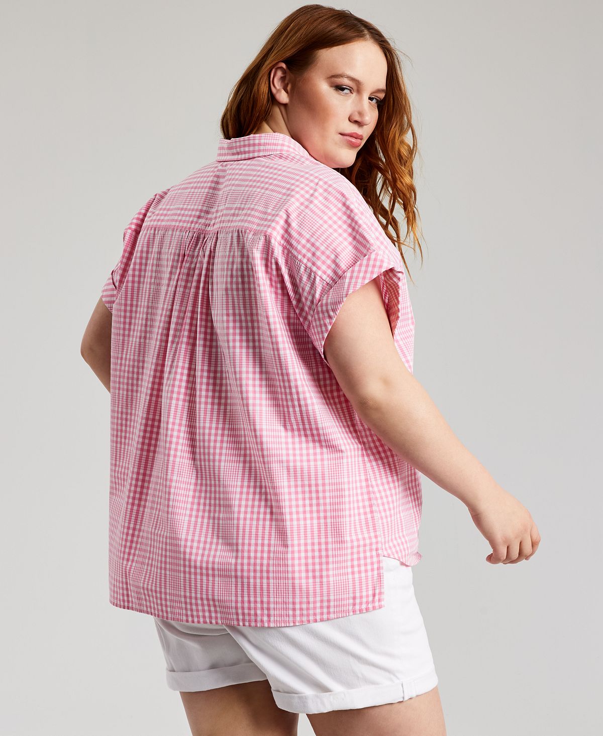 Blusa Tommy Hilfiger Feminina com Bolsos Elásticos, Punhos e Manga Curta, Gola Pontilhada, Botão, Rosa, Tamanho 2X