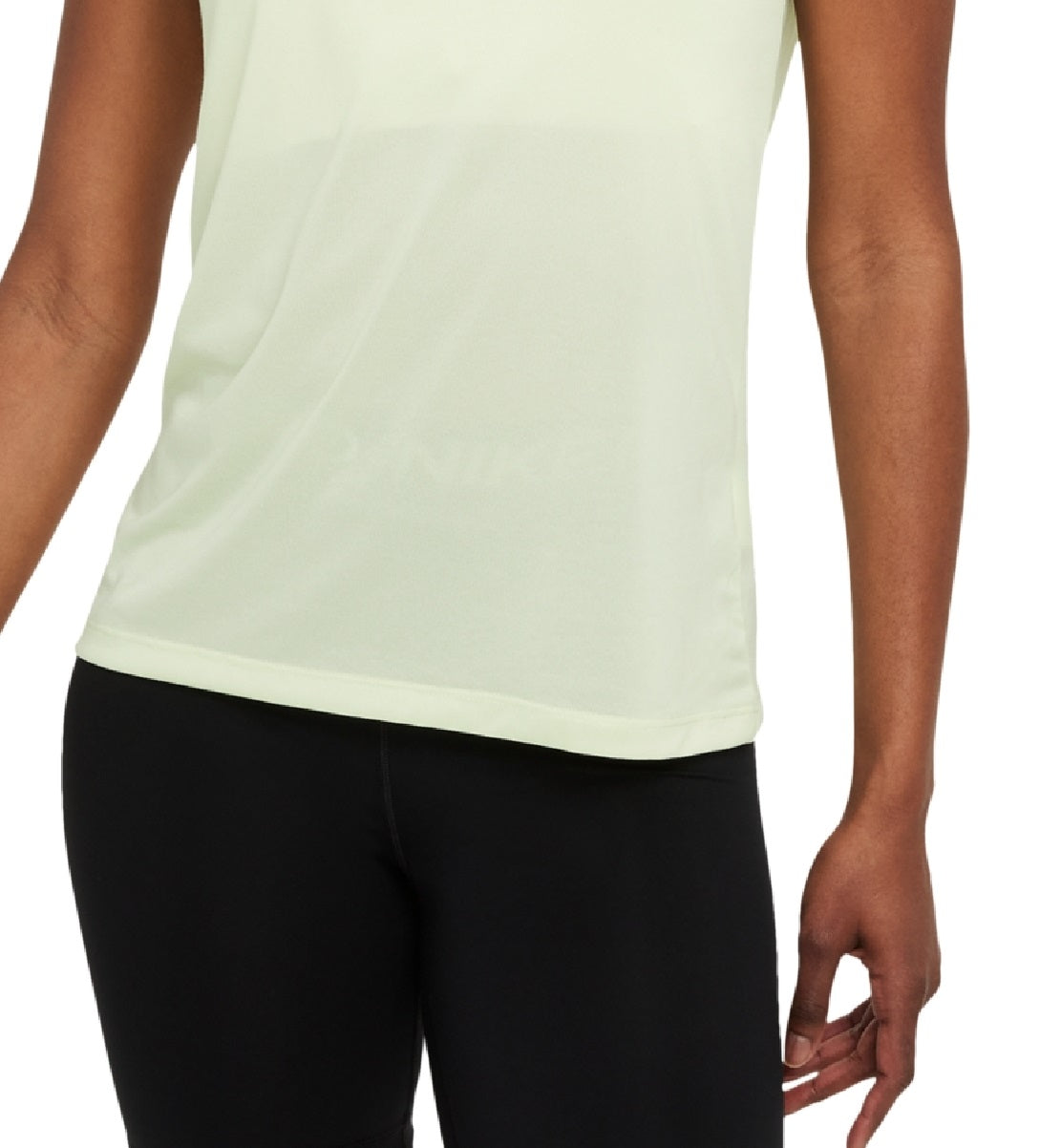 Camiseta Nike Dry Legend Training Feminina Verde Tamanho P