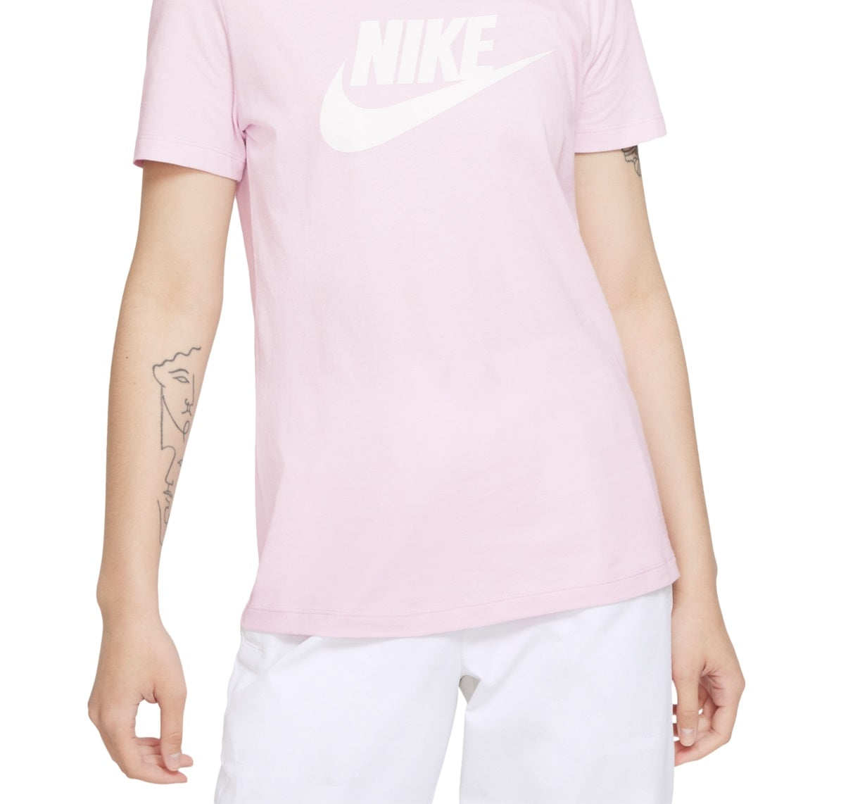 Camiseta Nike Sportswear Feminina de Algodão com Logotipo Rosa Tamanho Médio