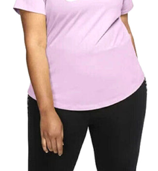 Camiseta Nike Sportswear Essential Graphic Feminina Rosa Tamanho 3X