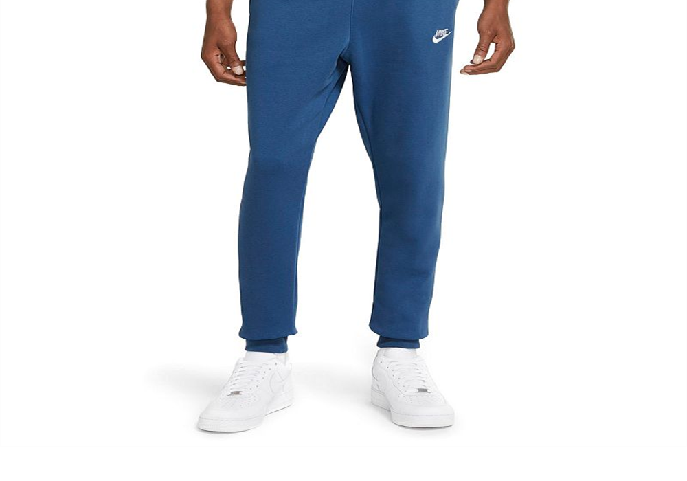 Calça de moletom Nike Sportswear Club Pocket Fleece Masculina em Azul Marina Escuro/Branco, Tamanho Médio