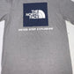 Camiseta masculina The North Face SS Box Nse cinza tamanho X-Large