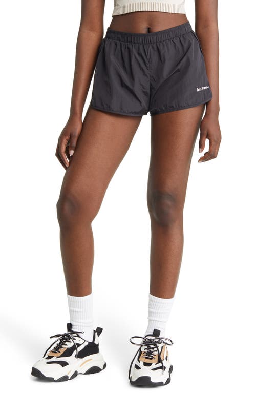 Shorts de corrida femininos de nylon preto da IET'S Frans, tamanho pequeno
