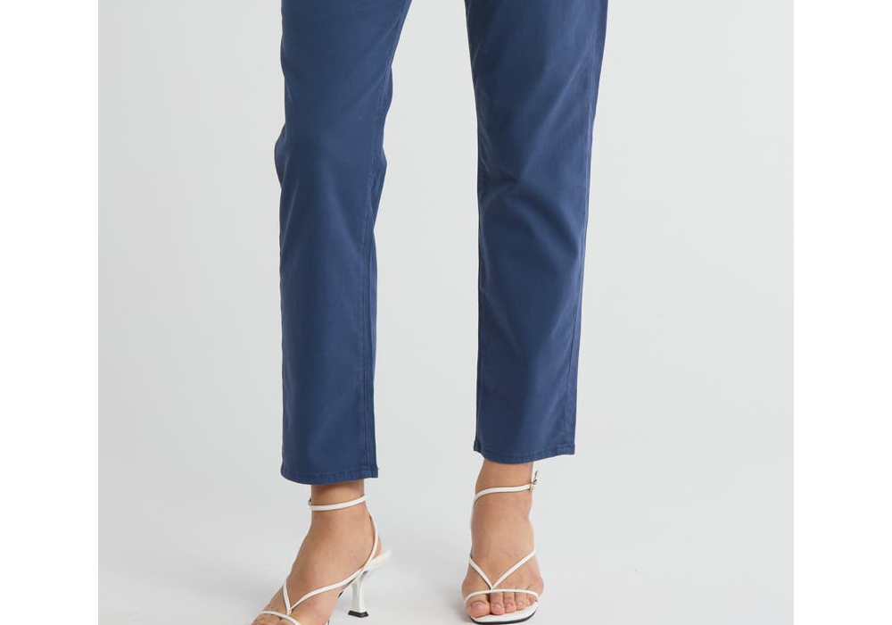 Calça Ag The Caden Straight Leg em Sulfur Valley Bedrock Tamanho 27