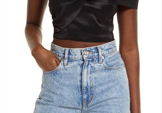 Top curto de cetim preto Lulus Party Queen tamanho XS