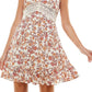 Vestido curto feminino Ultra Flirt com acabamento em renda e ajuste evasê, branco, tamanho extrapequeno