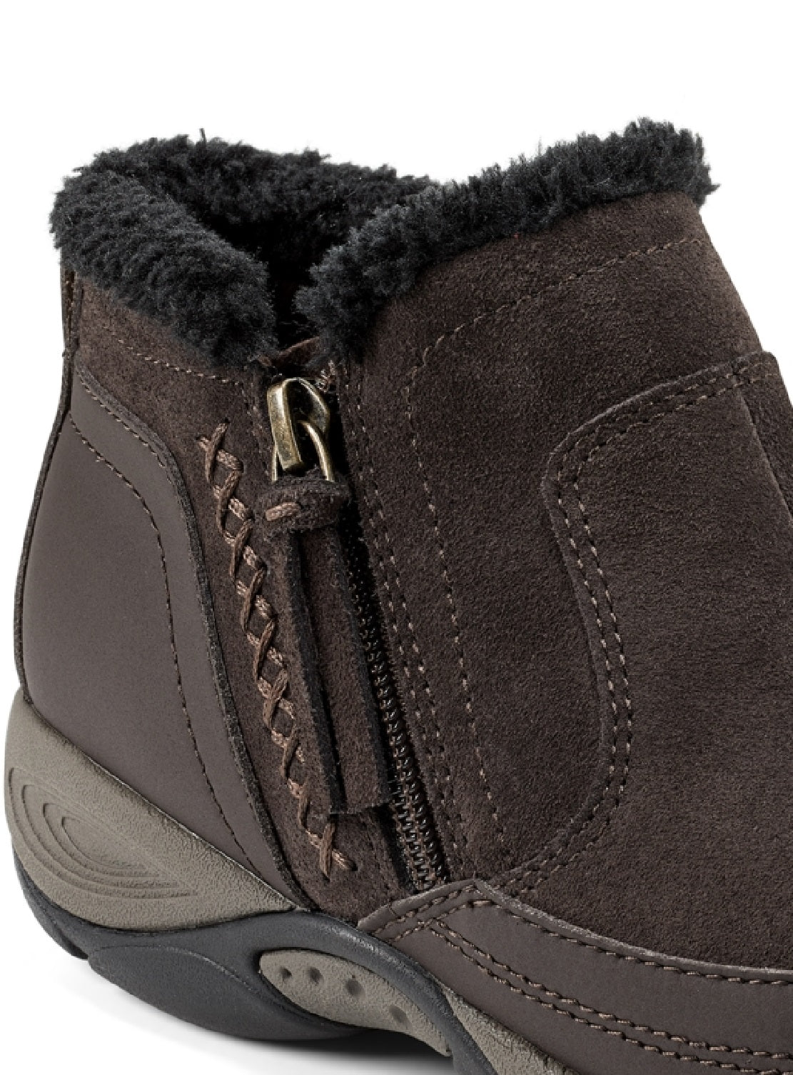 Bota feminina Easy Spirit Epic resistente à água, marrom, tamanho 7,5 M