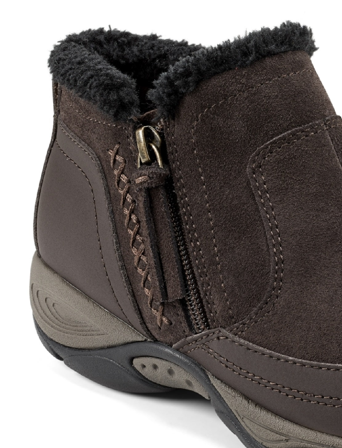 Bota feminina Easy Spirit Epic resistente à água, marrom, tamanho 8 M