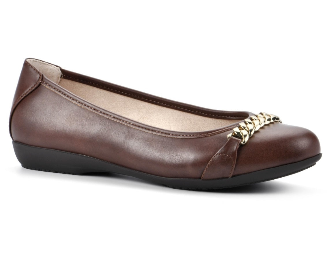 Sapatilhas de balé femininas Charmed White Mountain, marrom, tamanho 6 M