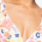 Top de biquíni triangular Roxy Beach Classics em branco brilhante floral Escape tamanho grande