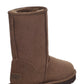 Bota curta feminina UGG Classic II com forro de pele de carneiro genuína, marrom, tamanho 8