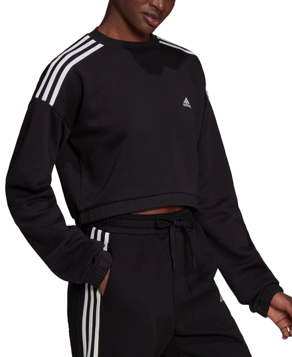 Moletom feminino cropped adidas preto tamanho médio