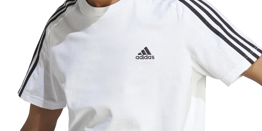 Camiseta Adidas Essentials 3 Stripes Regular Fit com Logo e Gráfico Masculina, Branca, Tamanho Grande