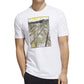 Camiseta Adidas Masculina Sketch Track Graphic Branca Tamanho Médio