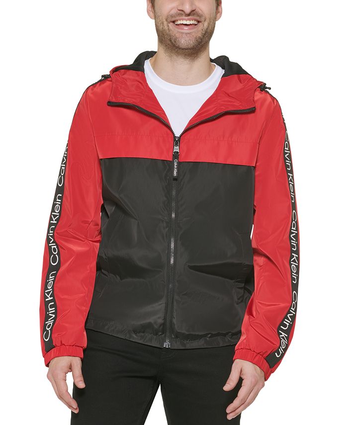 Jaqueta corta-vento com capuz e mangas coladas com logotipo Calvin Klein masculina, vermelha, tamanho grande