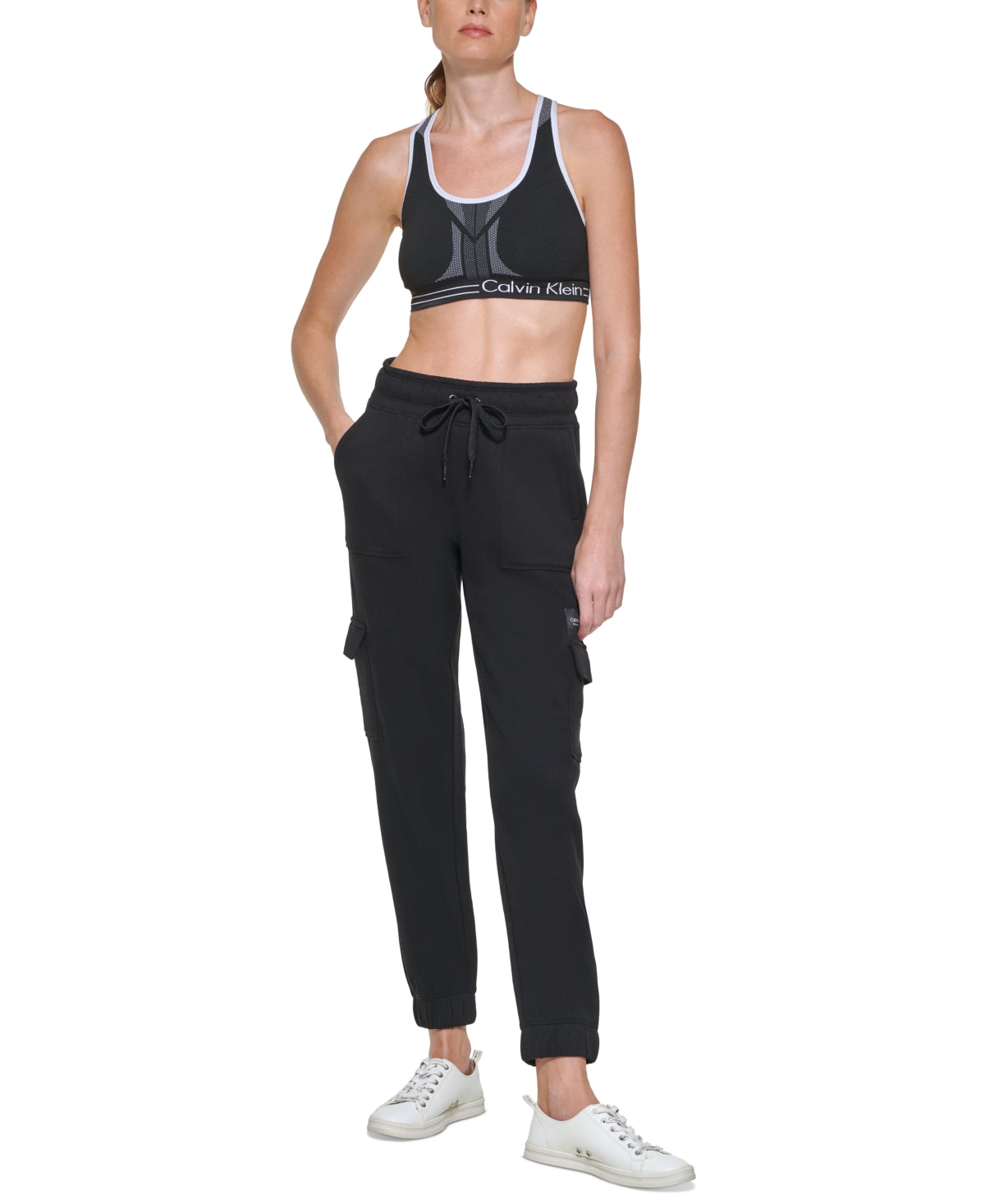 Calça cargo feminina Calvin Klein slim fit preta tamanho grande