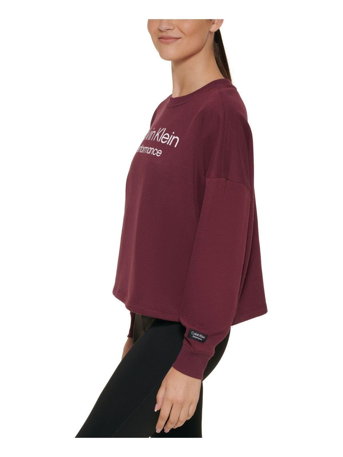 Calvin Klein Blusa Cropped Feminina com Logo Stacked Vermelha Tamanho P