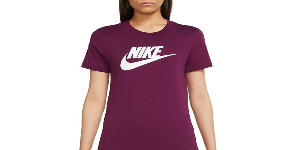 Camiseta Nike Sportswear Essential Feminina Vinho Tamanho XG