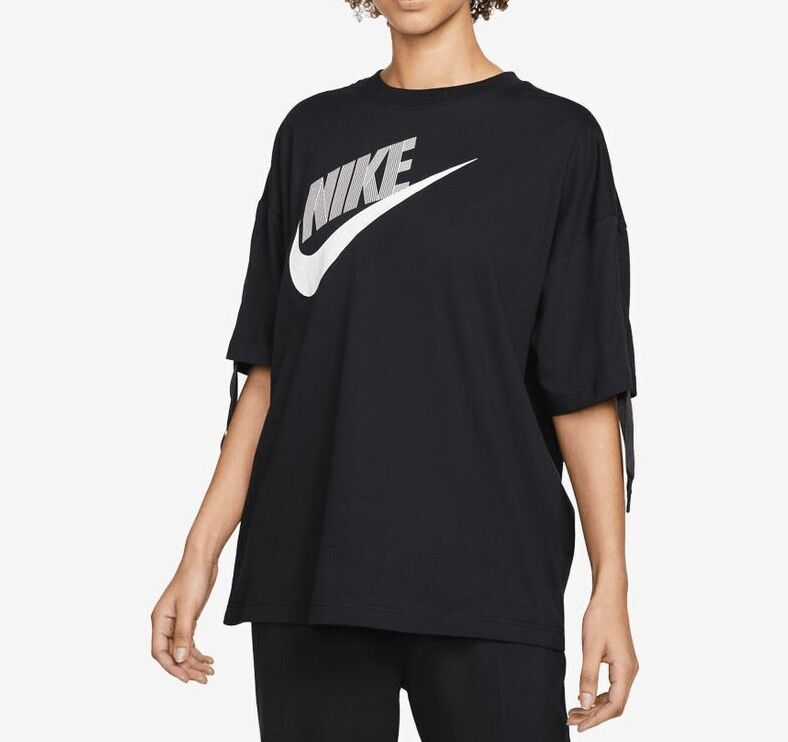 Camiseta Nike Sportswear Dance Feminina Preta Tamanho Médio