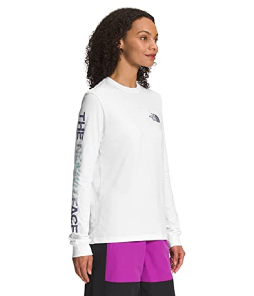 Camiseta feminina The North Face Hit Graphic de manga comprida, branca, tamanho X-S