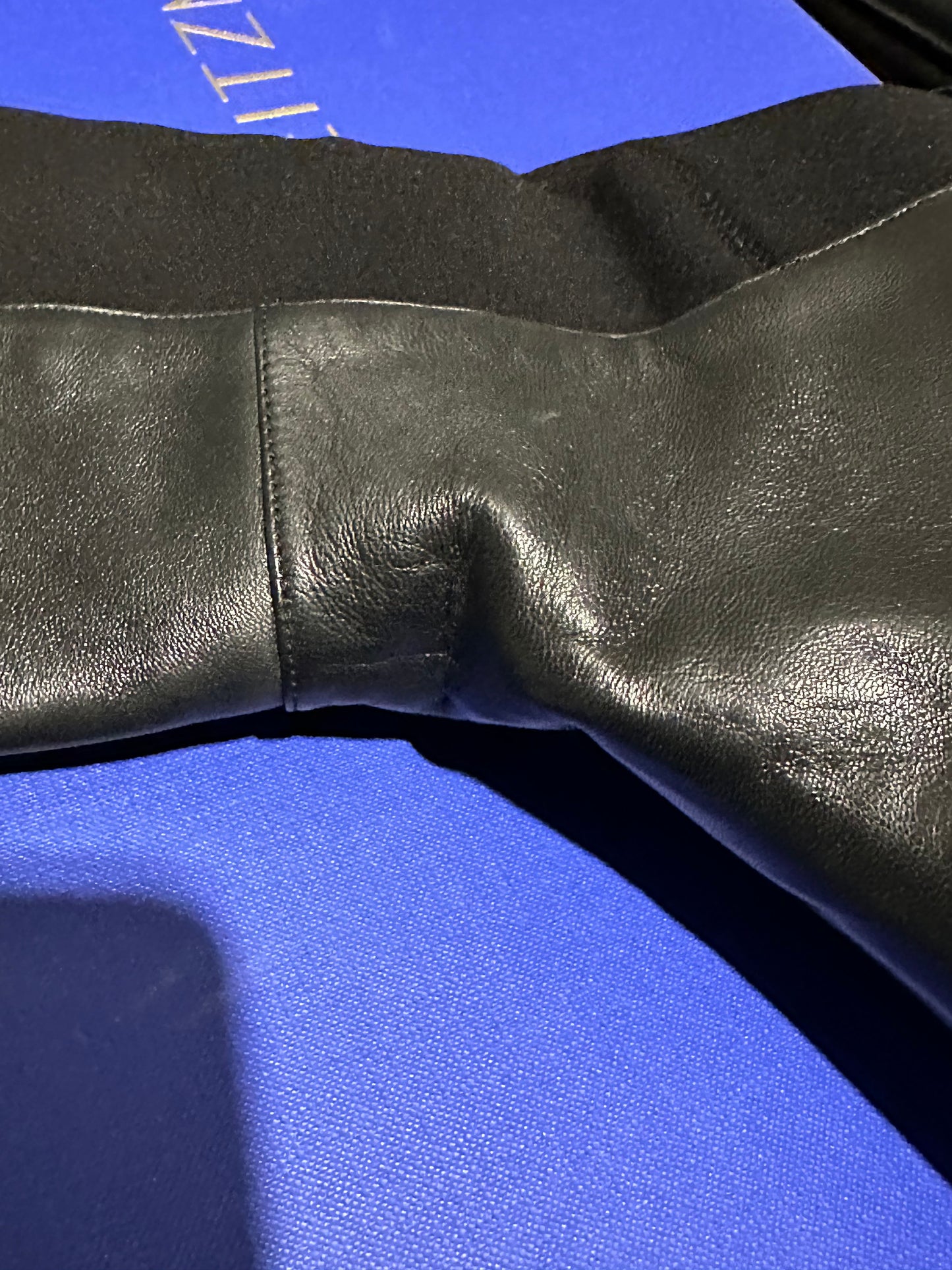 Botas de montaria femininas Stuart Weitzman, cano alto, com sola de lingueta, pretas, tamanho 9,5