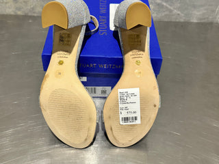 Sandálias de salto alto femininas Stuart Weitzman com detalhe de laço quase nude, cinza, tamanho 7 M