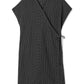 Vestido envelope feminino Eileen Fisher de linho orgânico, preto, tamanho médio
