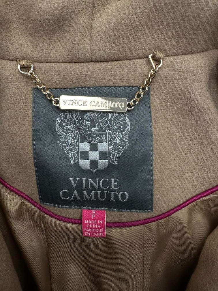 Casaco longo feminino Vince Camuto com cinto de corrente marrom tamanho P