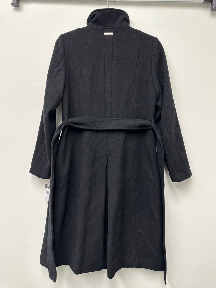 Casaco longo feminino Vince Camuto com cinto e corrente, preto, tamanho médio