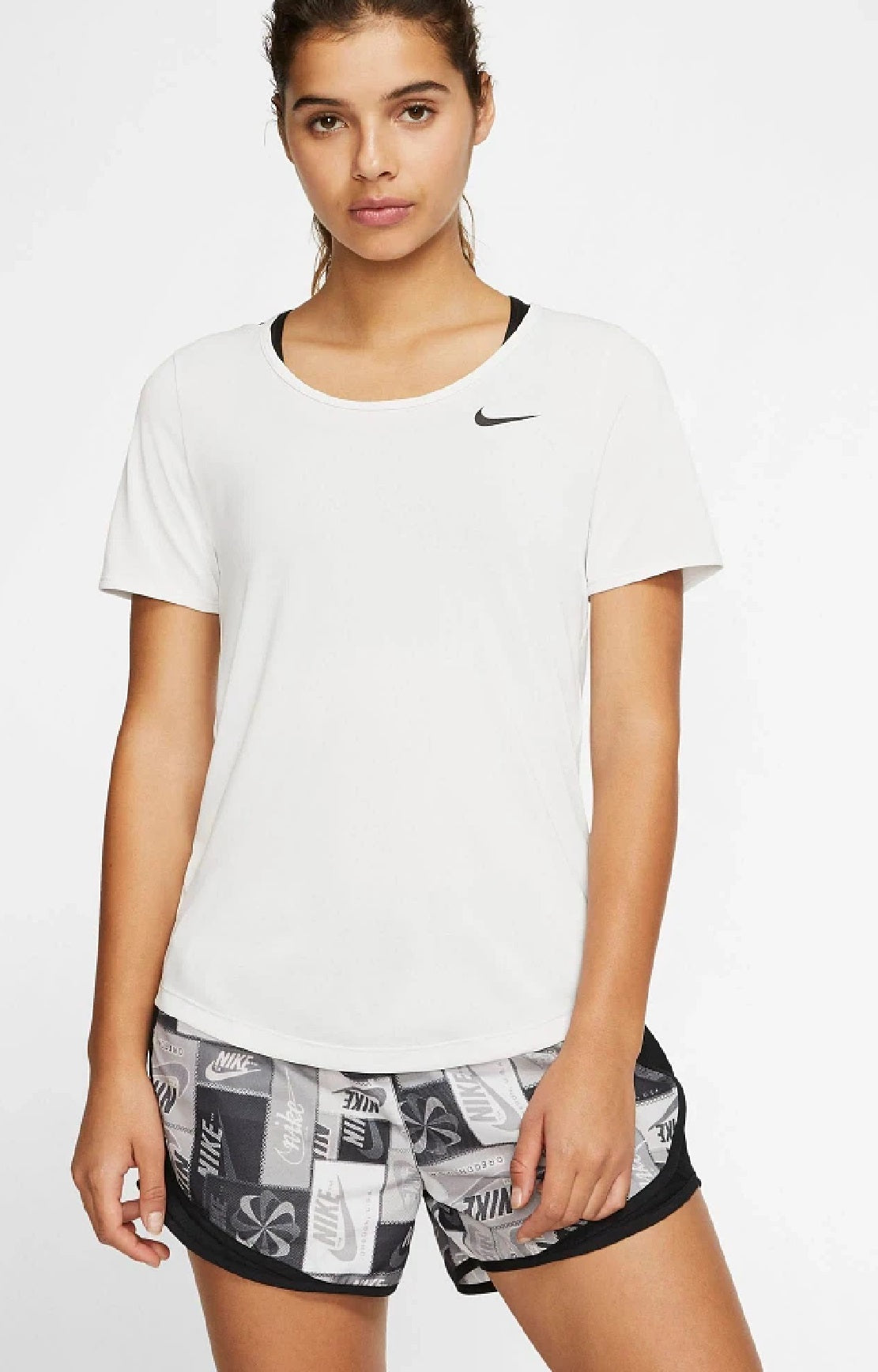 Camiseta Nike Dri FIT Feminina Branca Tamanho XXG