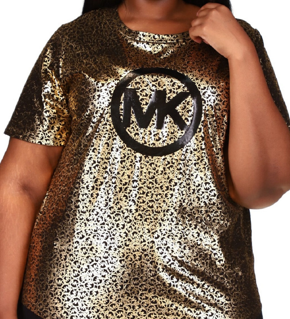 Camiseta feminina Michael Kors com estampa de logotipo metálico, preta, tamanho 2X