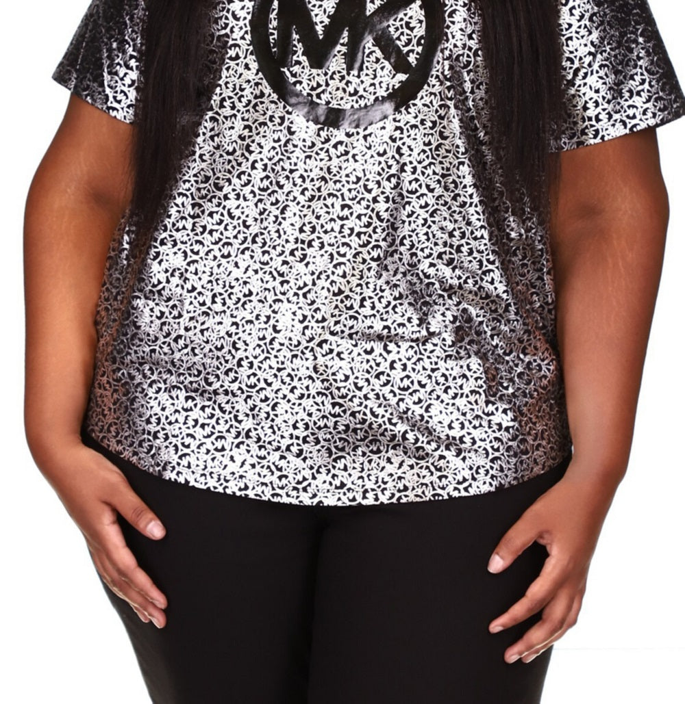 Camiseta feminina Michael Kors com estampa de logotipo metálico, cinza, tamanho 2X
