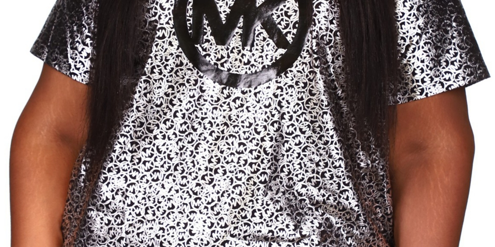 Camiseta feminina Michael Kors com estampa de logotipo metálico, cinza, tamanho 3X