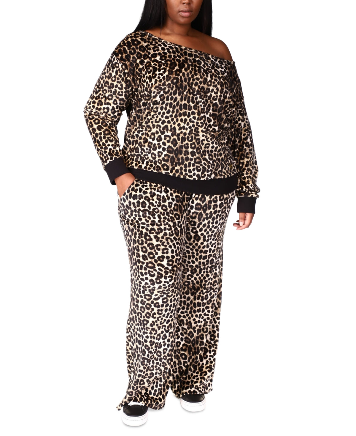 Blusa feminina Michael Kors com estampa animal e ombros de fora em veludo marrom, tamanho 1X