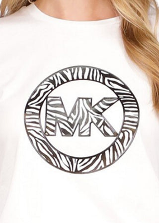 Camiseta feminina Michael Kors com estampa de logotipo e pingente, branca