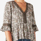 Blusa feminina Lucky Brand com decote em V e renda floral, verde, tamanho X-G