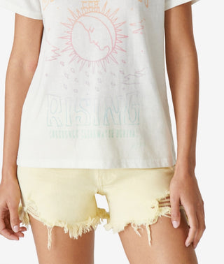 Camiseta feminina Lucky Brand Bad Moon Rising Graphic, branca, tamanho médio