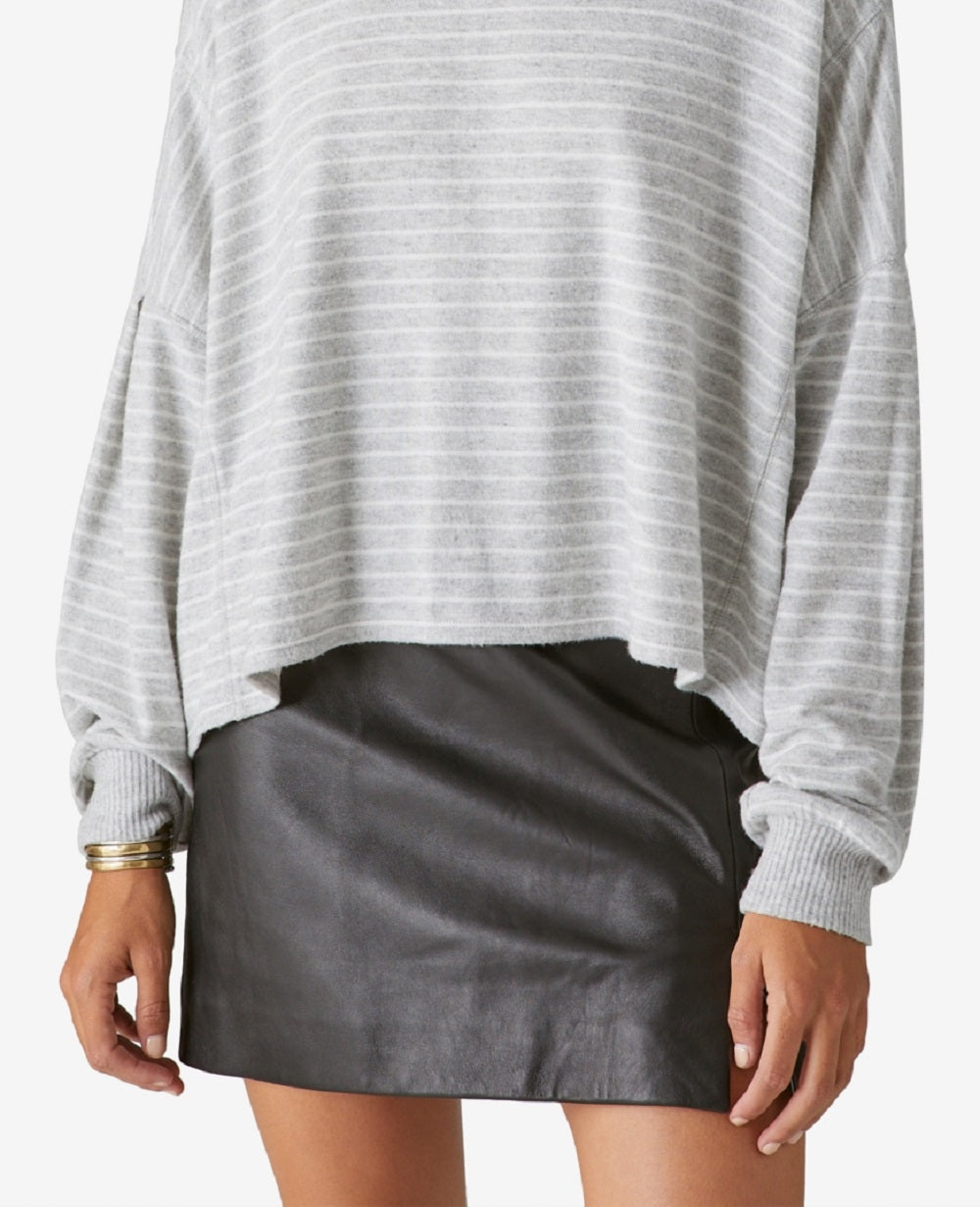 Suéter feminino listrado com listras Lucky Brand em jersey cinza tamanho grande