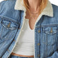 Jaqueta jeans feminina Lucky Brand com forro de pele sintética e detalhes em azul, tamanho grande