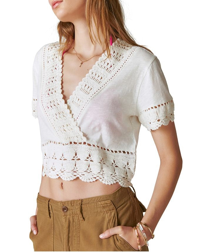 Blusa curta feminina de crochê com decote em V, branca, da Lucky Brand
