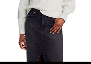 Suéter Leonie com pompons esplêndido