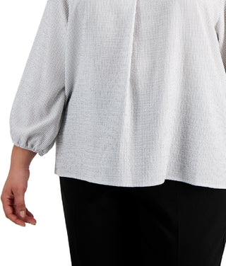 Blusa feminina listrada texturizada com decote em V, branca, tamanho 2X