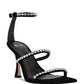 Sandálias femininas de salto alto com tiras e detalhes Dezzi da Marc Fisher Ltd., pretas, tamanho 8