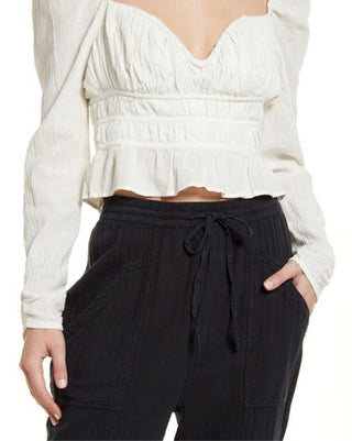 Blusa de algodão com gola alta Chloe Smocked da Free People para mulheres, branca, tamanho médio