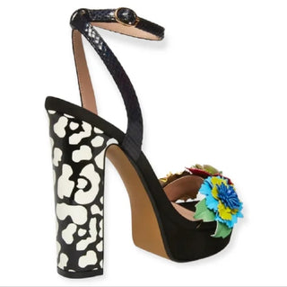 Betsey Johnson Milana Plataforma Feminina de Couro Sintético, Salto Bloco, Preto, Tamanho 9 M