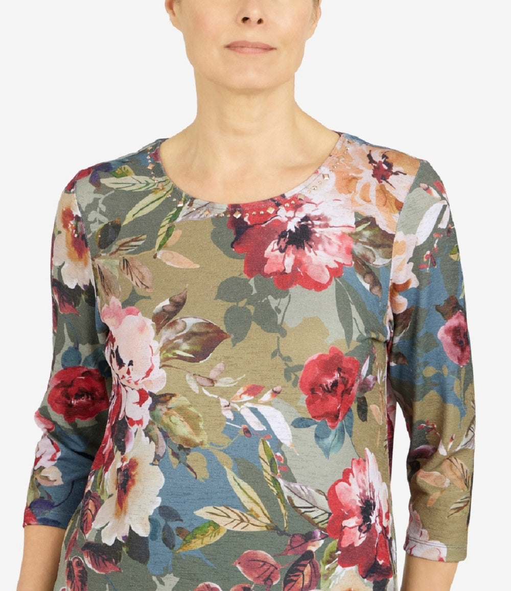 Blusa feminina Alfred Dunner assimétrica com manga 3/4 e estampa floral, verde, tamanho grande