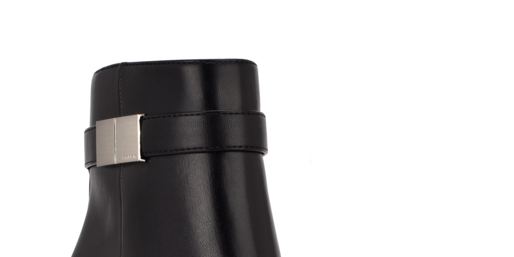Calvin Klein Sarity Sapato de bico fino feminino, preto, tamanho 6,5