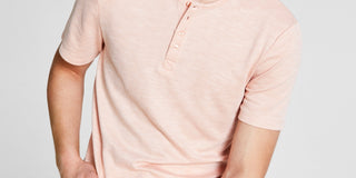 E agora esta malha macia masculina Henley rosa tamanho grande