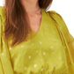 Blusa feminina Vince Camuto com estampa de bolinhas e cintura alta, verde, tamanho médio